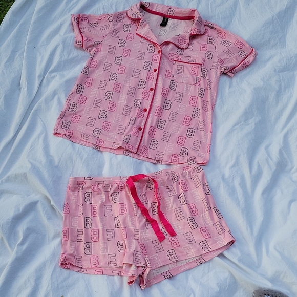 Bebe Pink and Black Graphic Sleepwear Womens L Coordinated Set - Picture 1 of 6